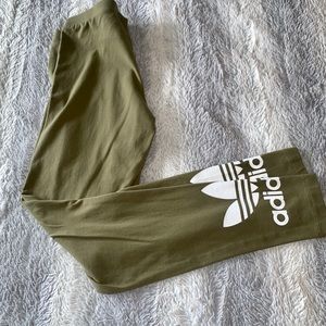 Never worn before adidas leggings size medium